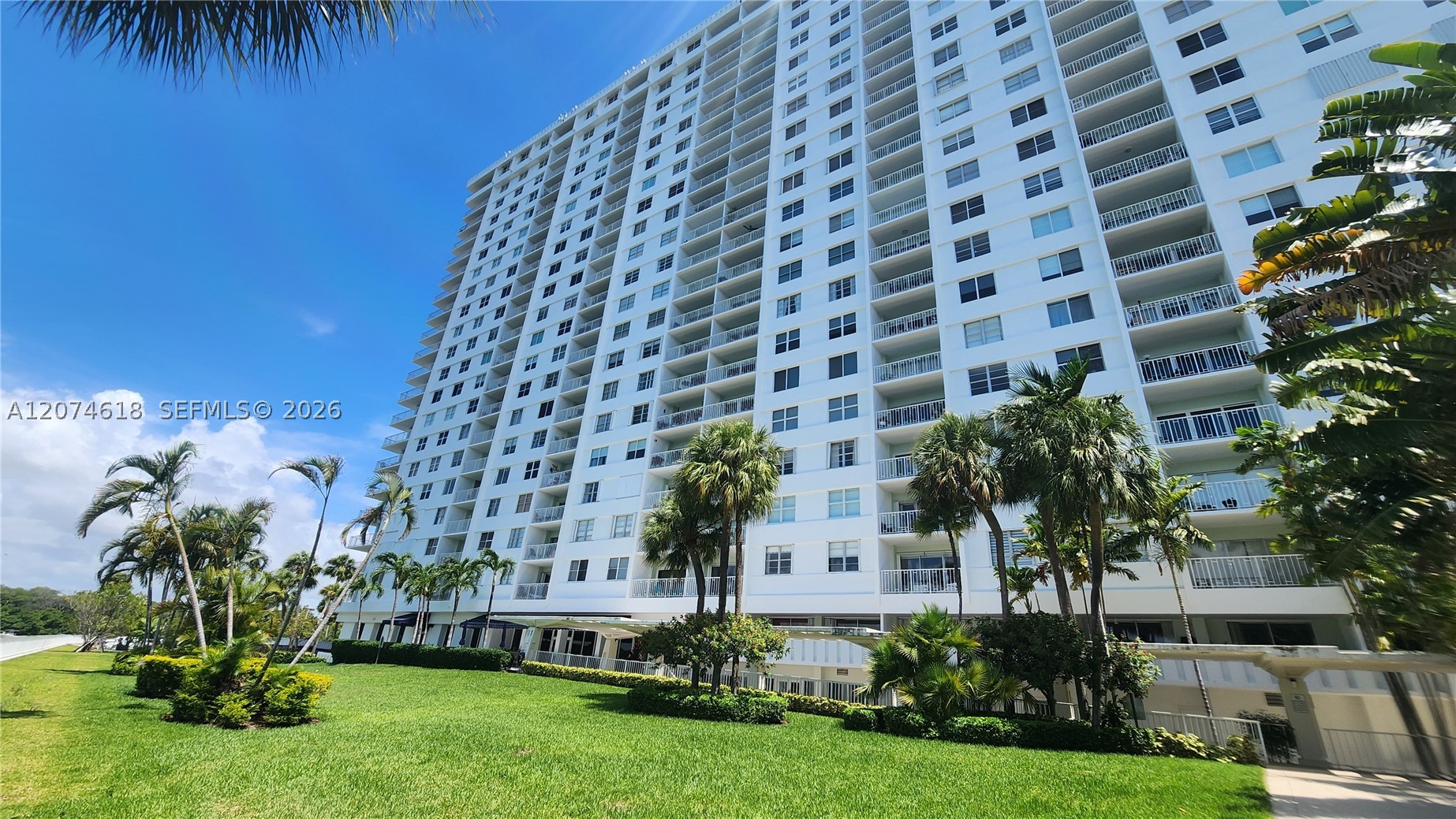 Sunny Isles Beach photo 1