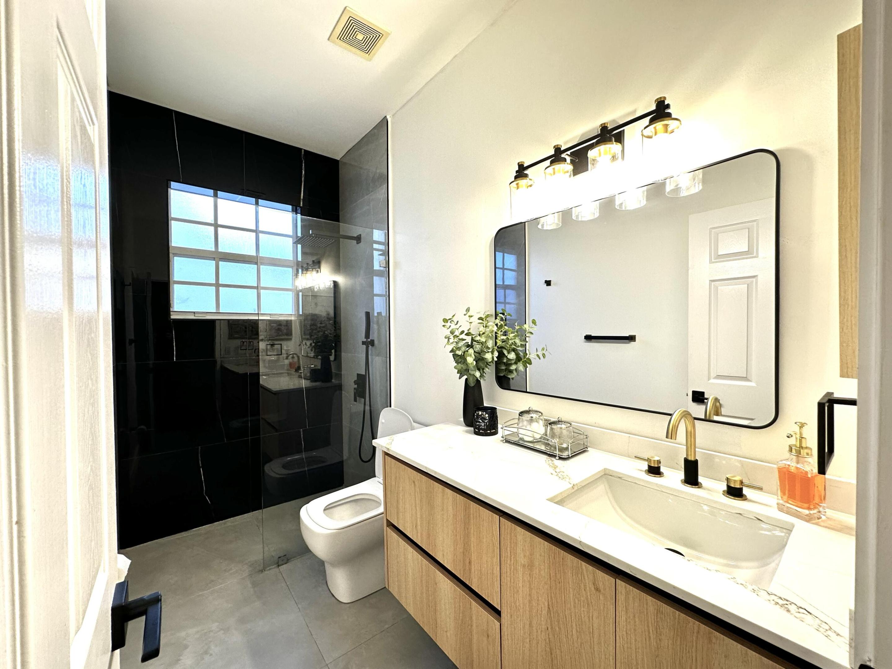 Pembroke Pines photo 2