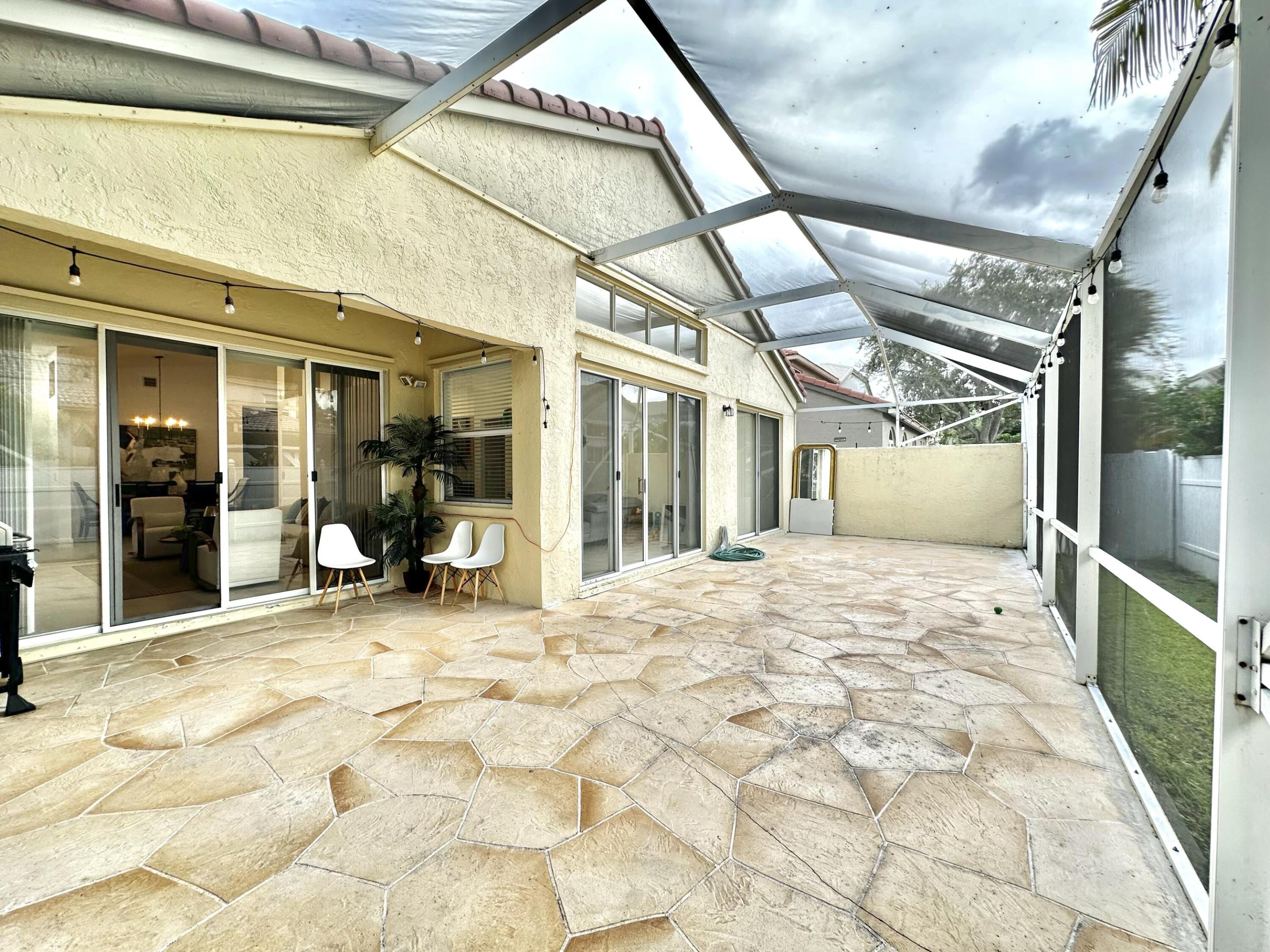 Pembroke Pines photo 4