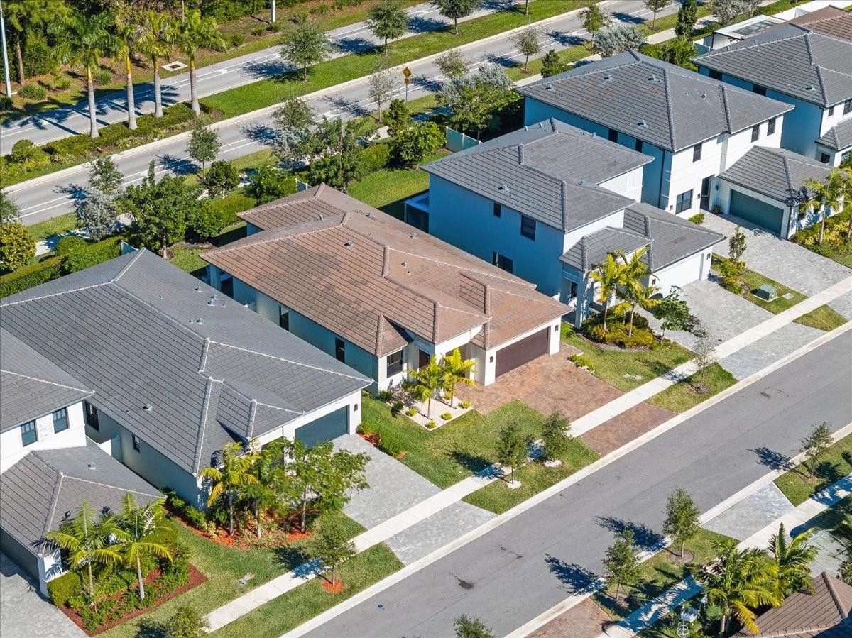 Miramar photo 3
