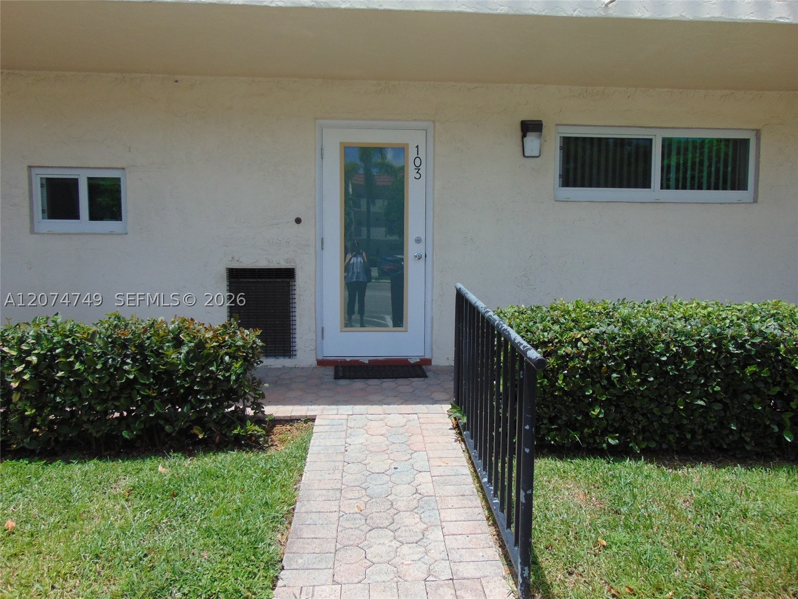 Pembroke Pines photo 2