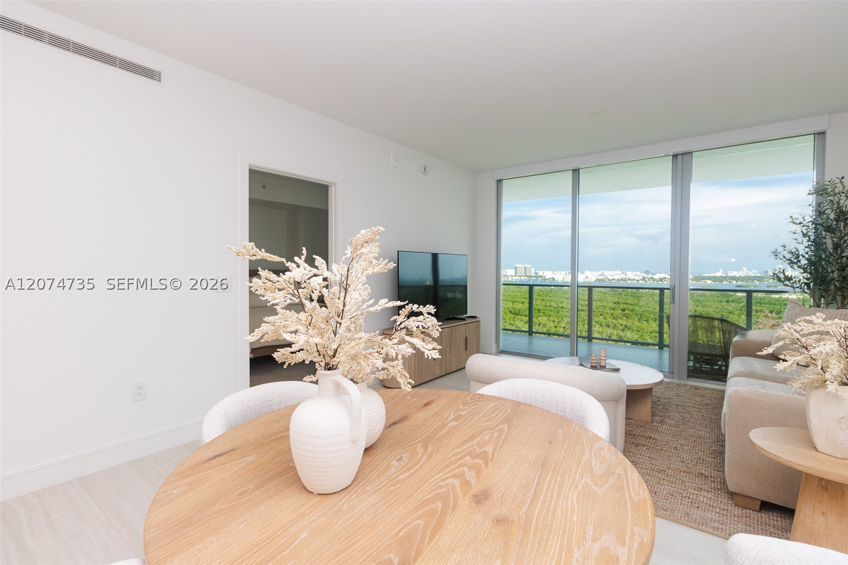 North Miami photo 4