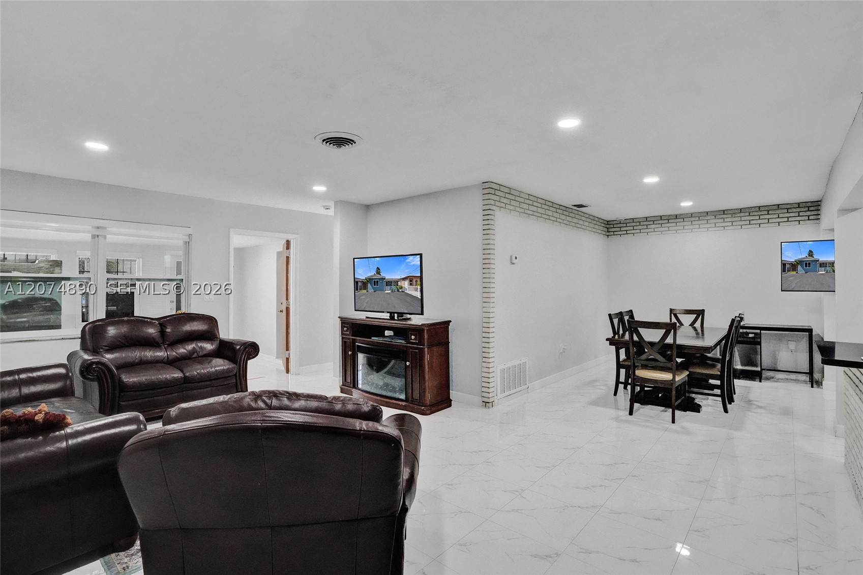 Hialeah photo 4