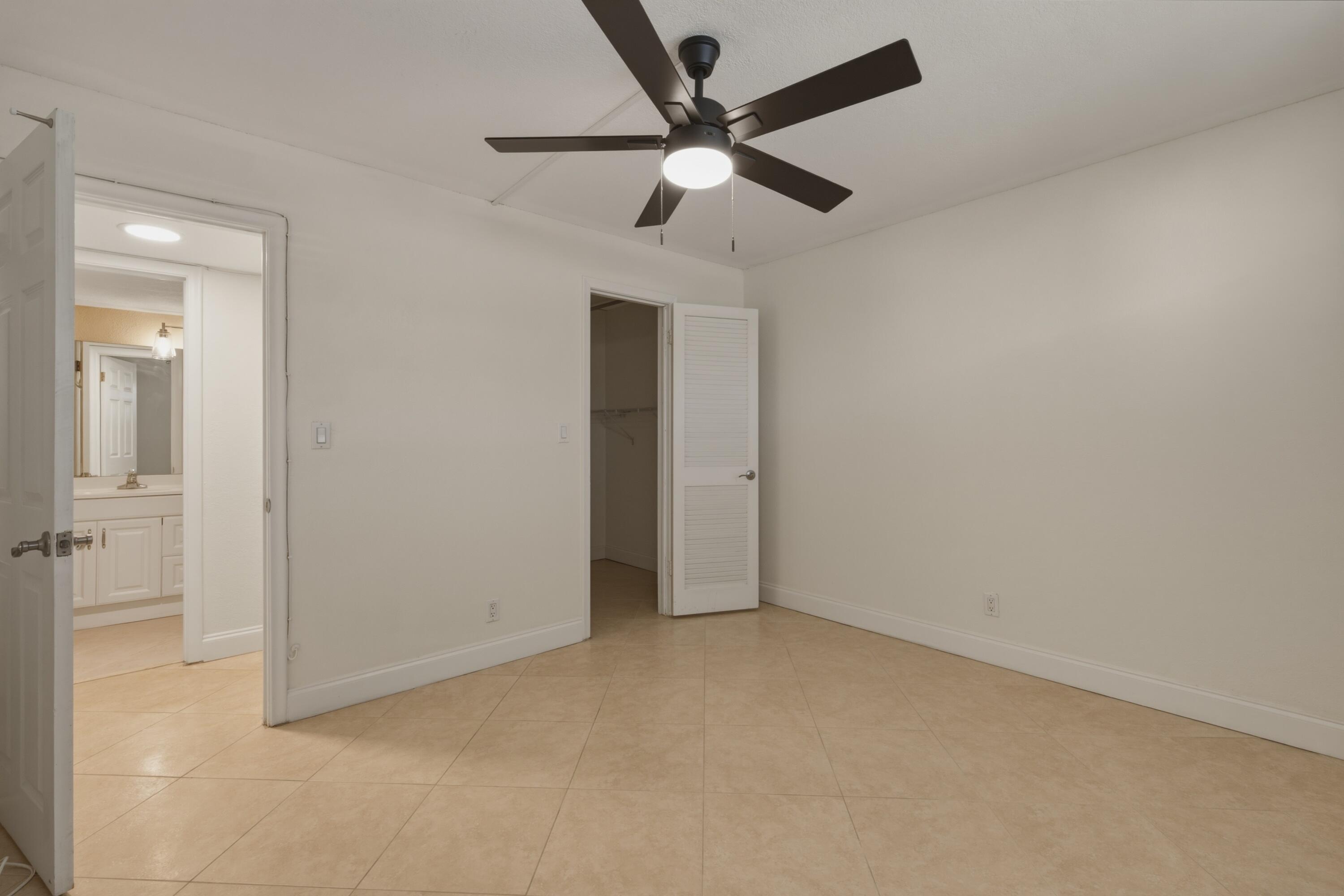 Pembroke Pines photo 4