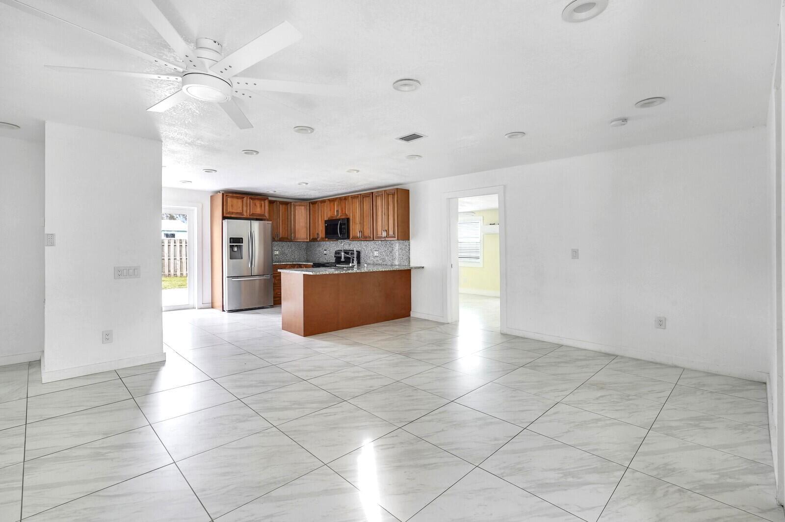 Palm Beach Gardens photo 3
