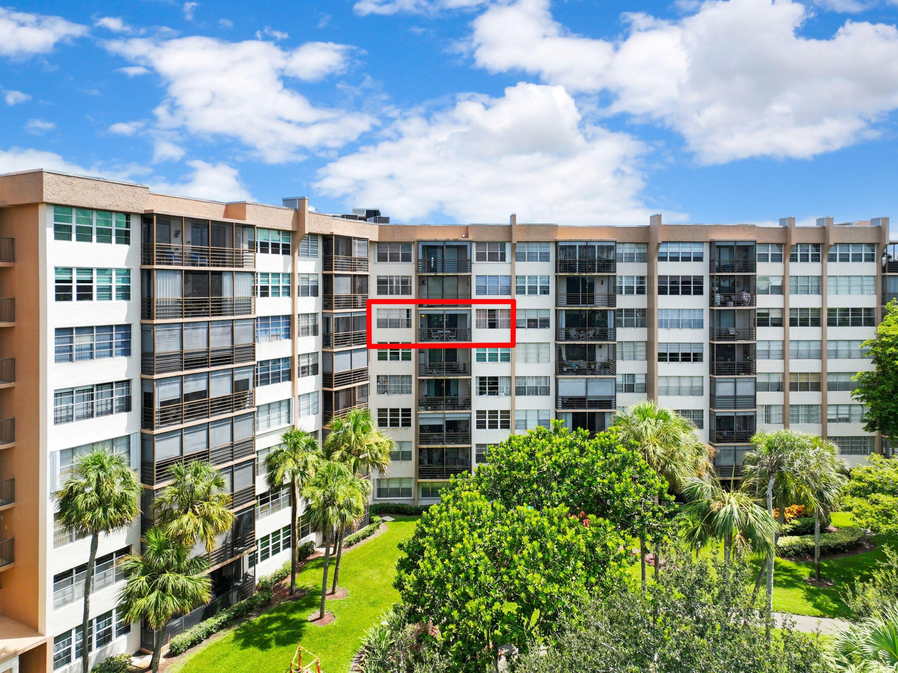 Pembroke Pines photo 2