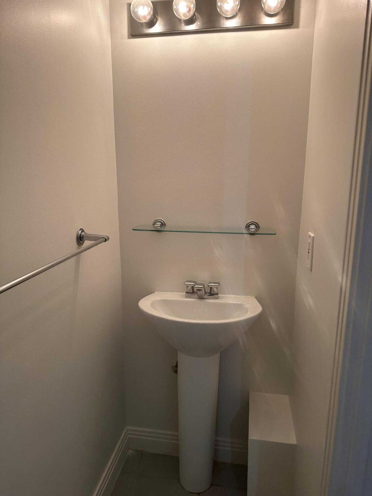 Pembroke Pines photo 4