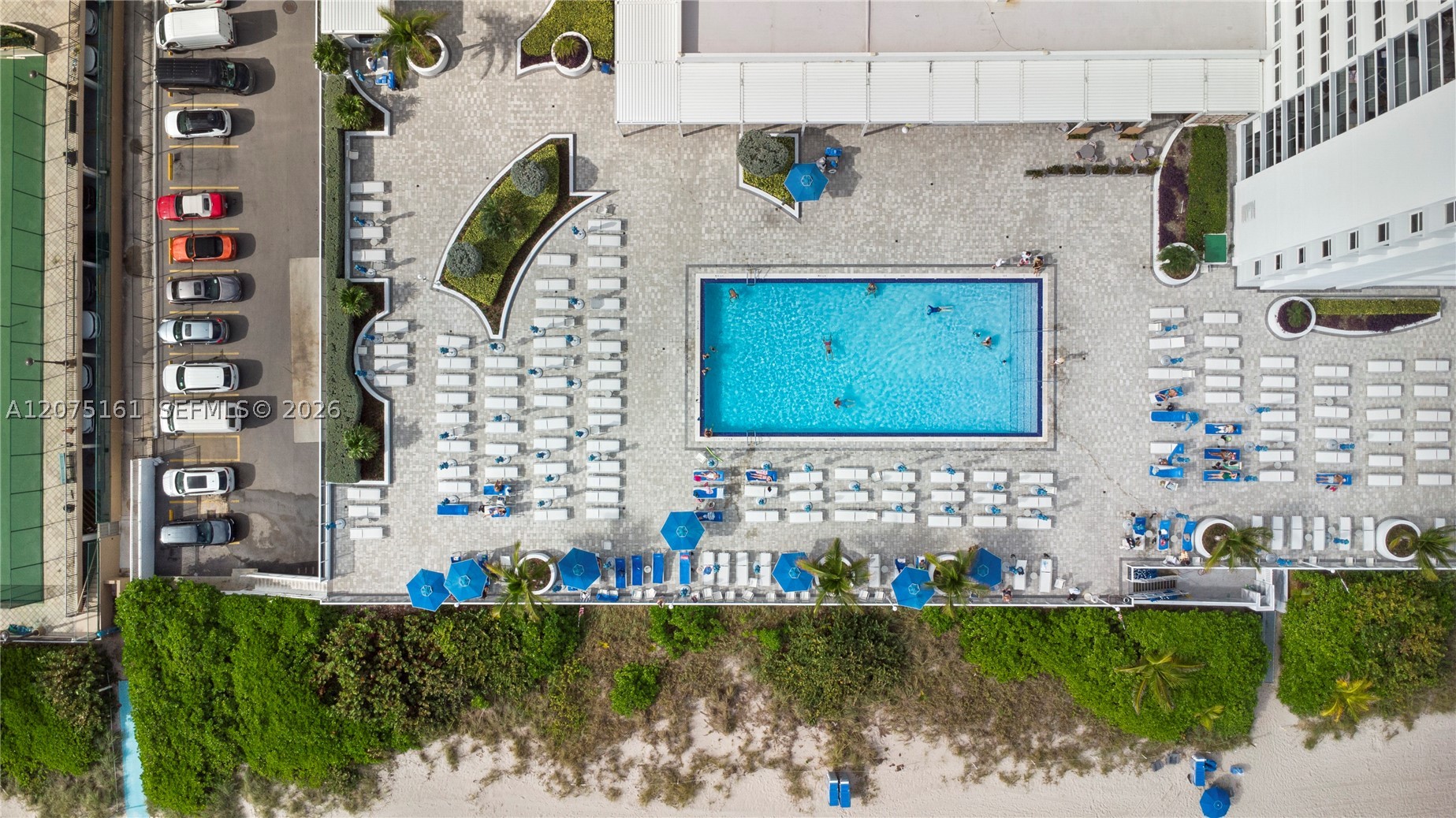 Hallandale Beach photo 2