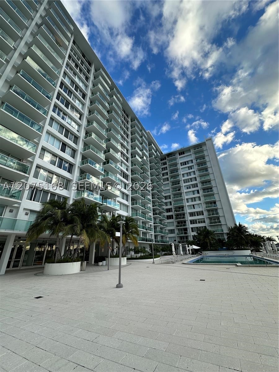 Miami Beach photo 1