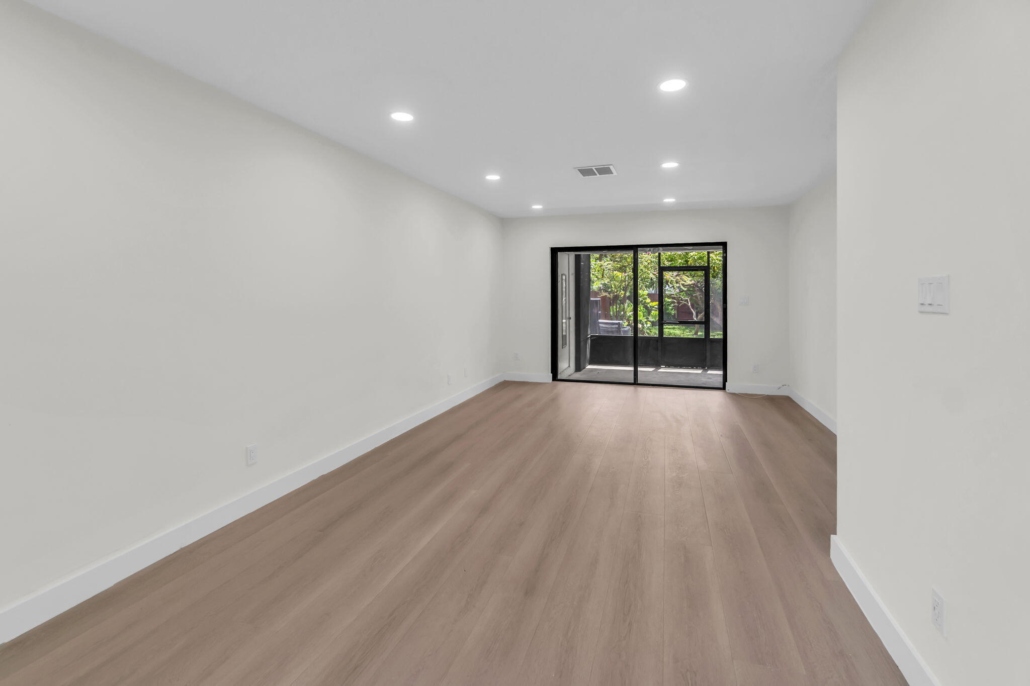 Pembroke Pines photo 2
