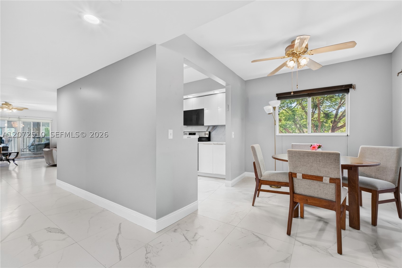 Pembroke Pines photo 2