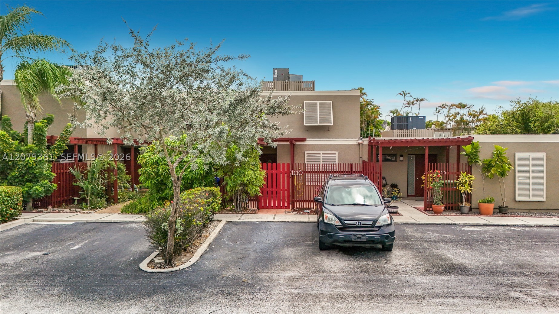 Pembroke Pines photo 5
