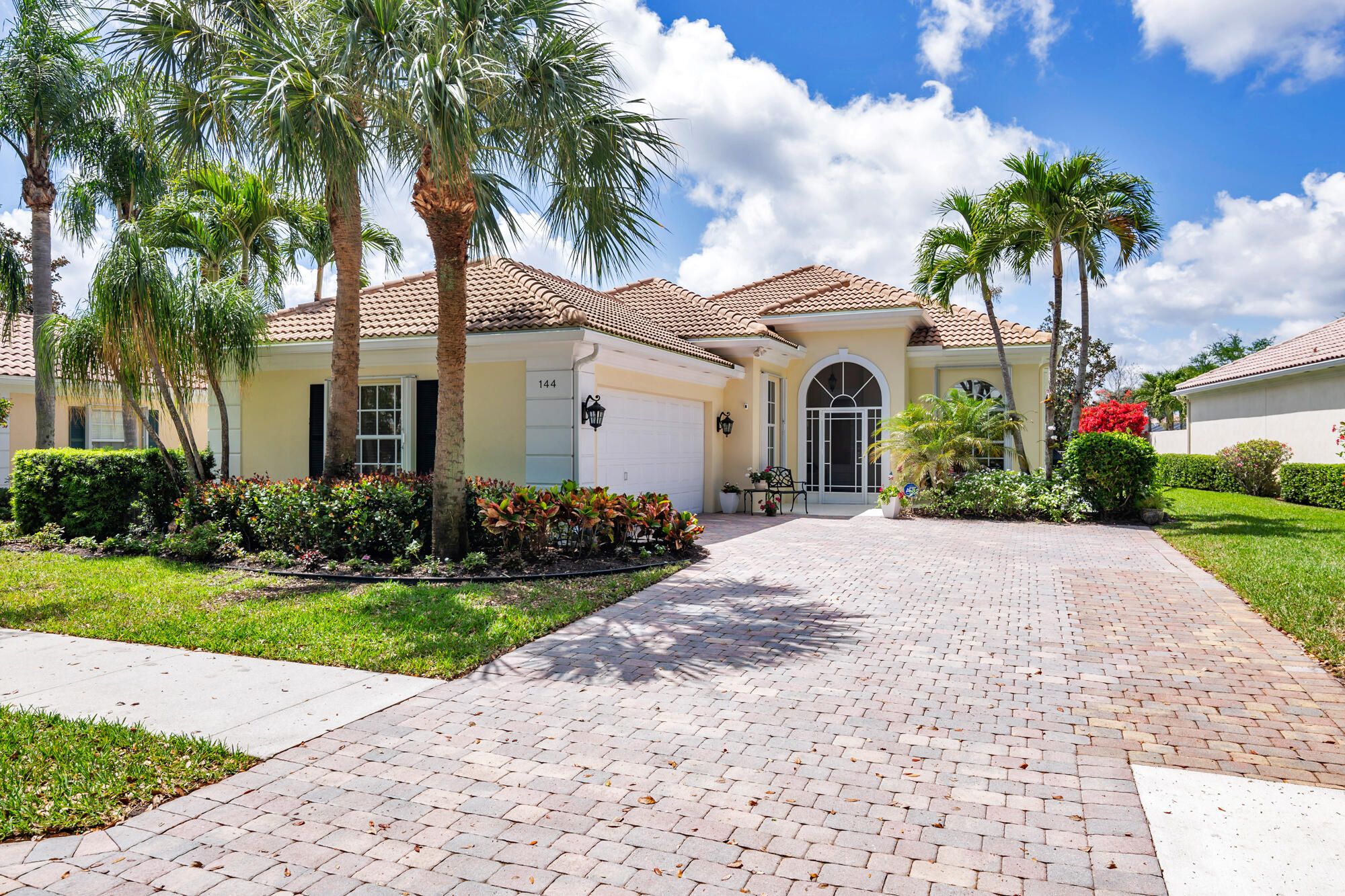 Palm Beach Gardens photo 2