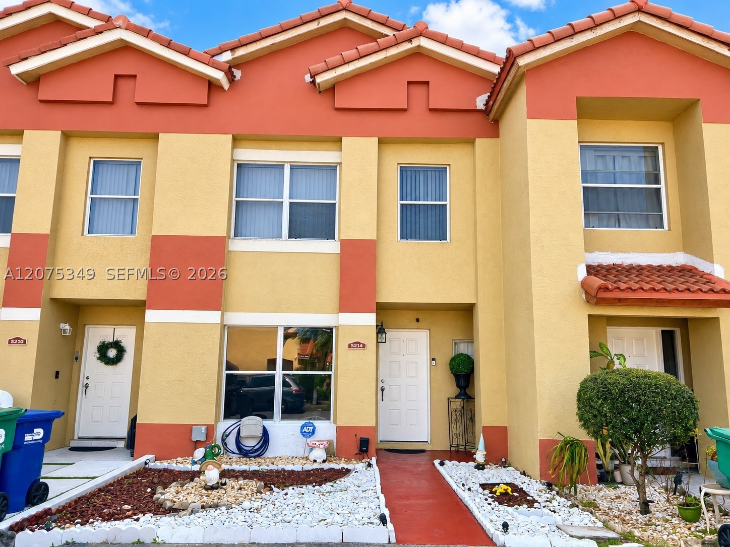 Miami Gardens photo 2
