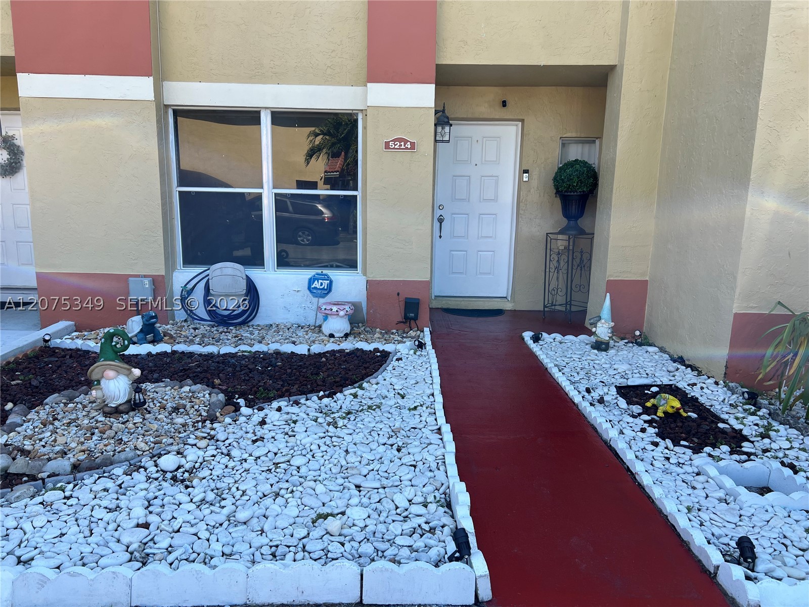 Miami Gardens photo 2