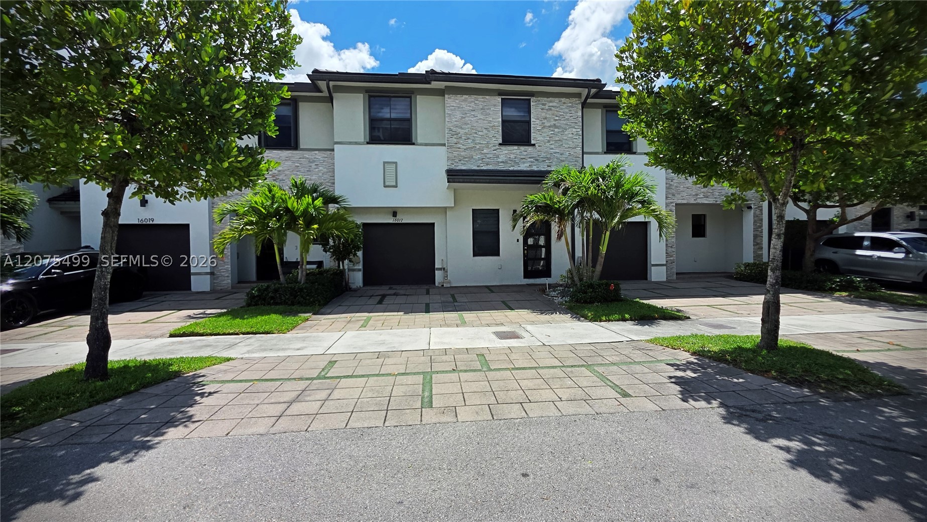 Miami Lakes photo 3