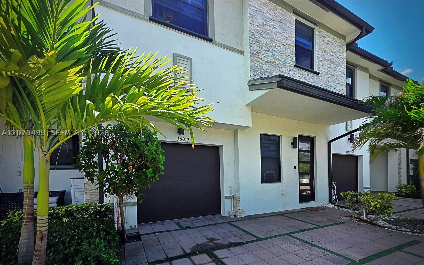 Miami Lakes photo 4