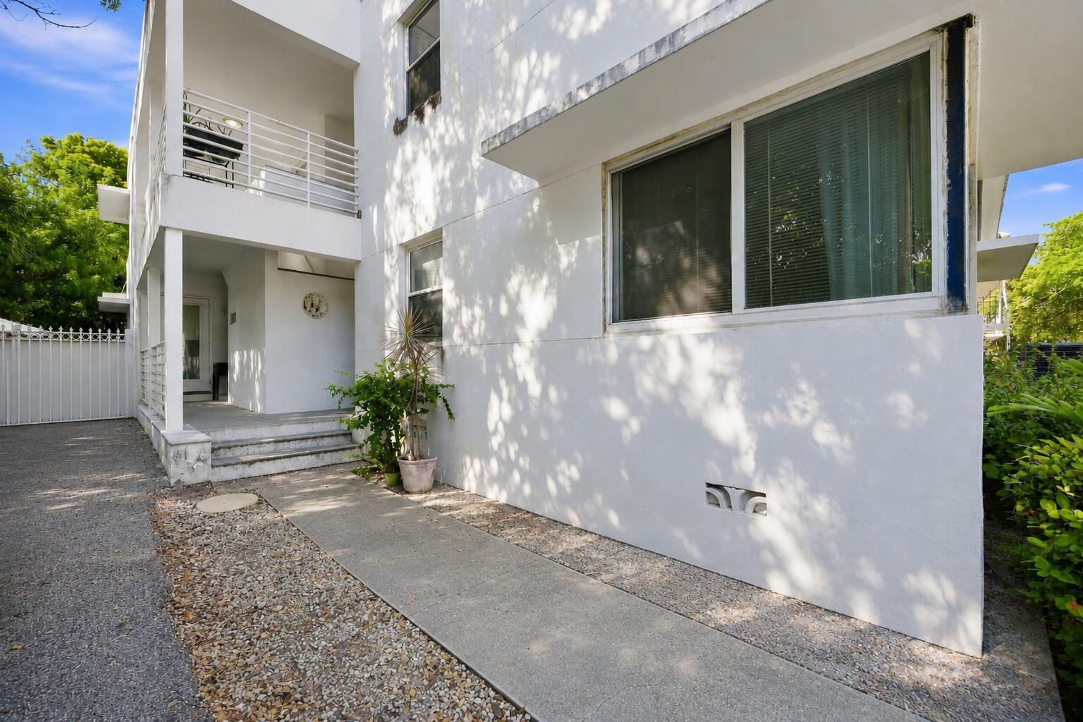 Miami Beach photo 2