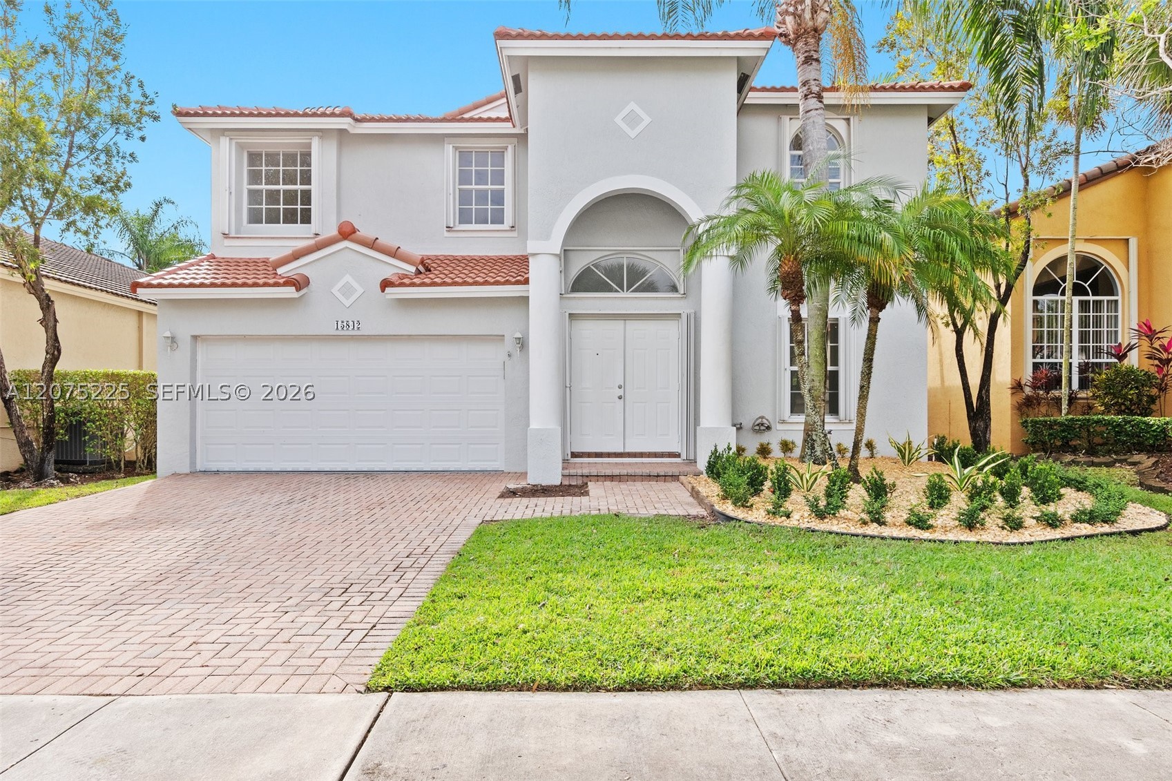 Pembroke Pines photo 1
