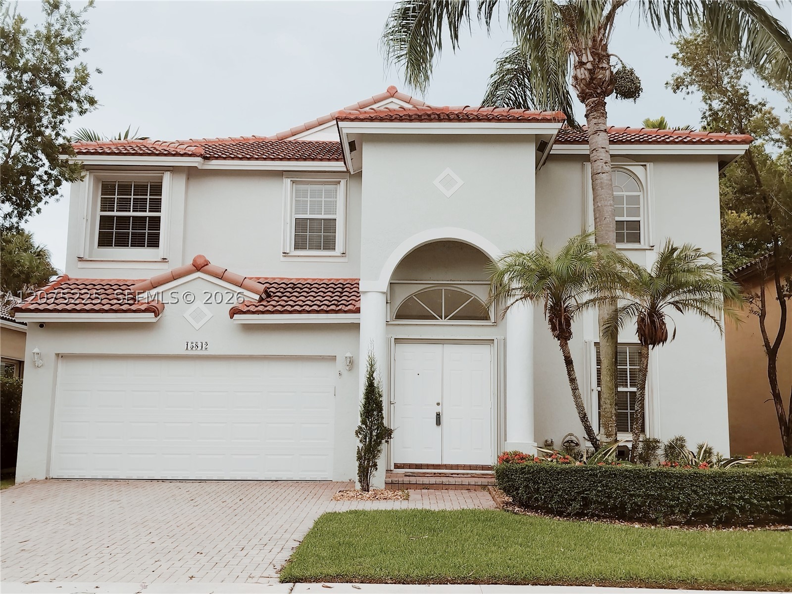 Pembroke Pines photo 2