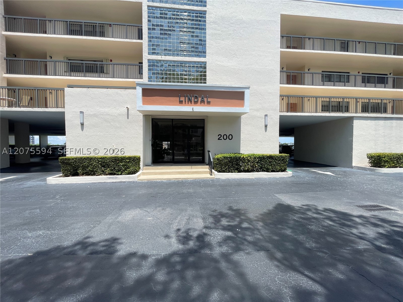 Hallandale Beach photo 4