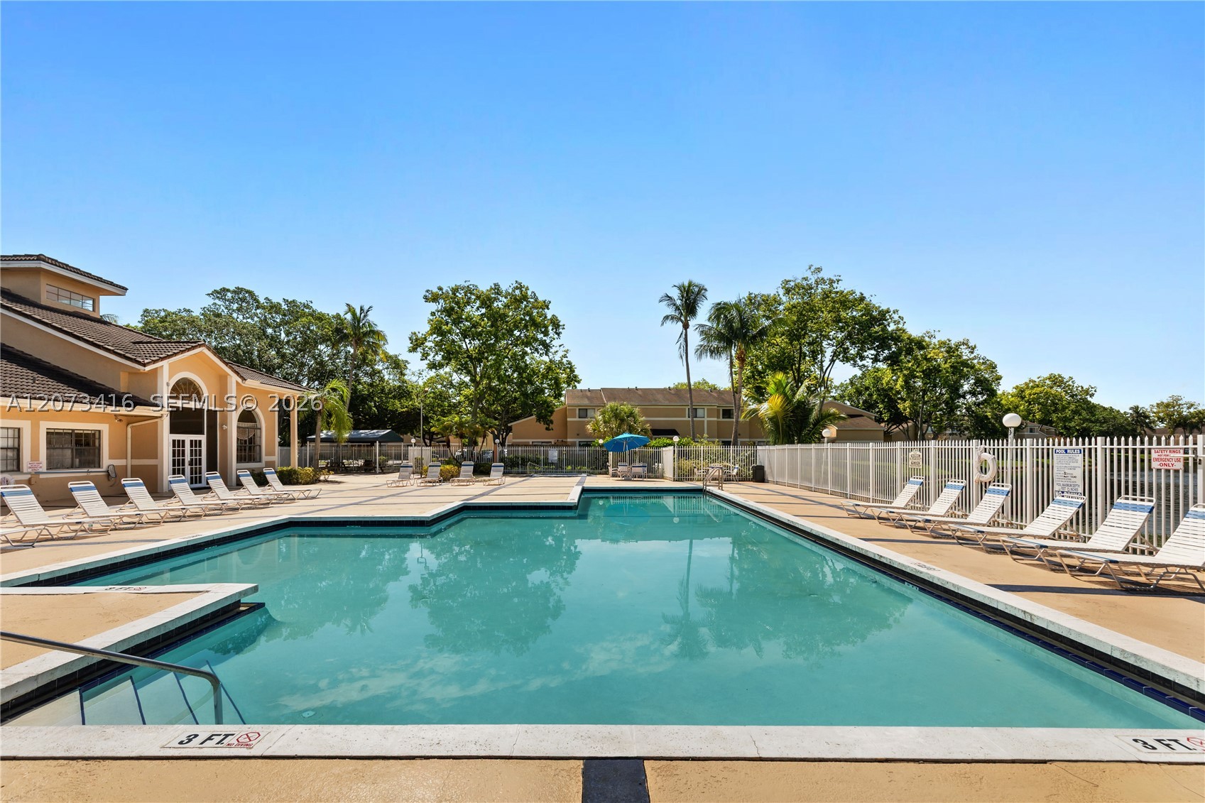 Pembroke Pines photo 5