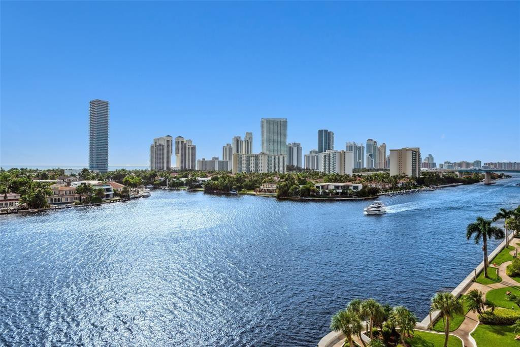 Aventura photo 3