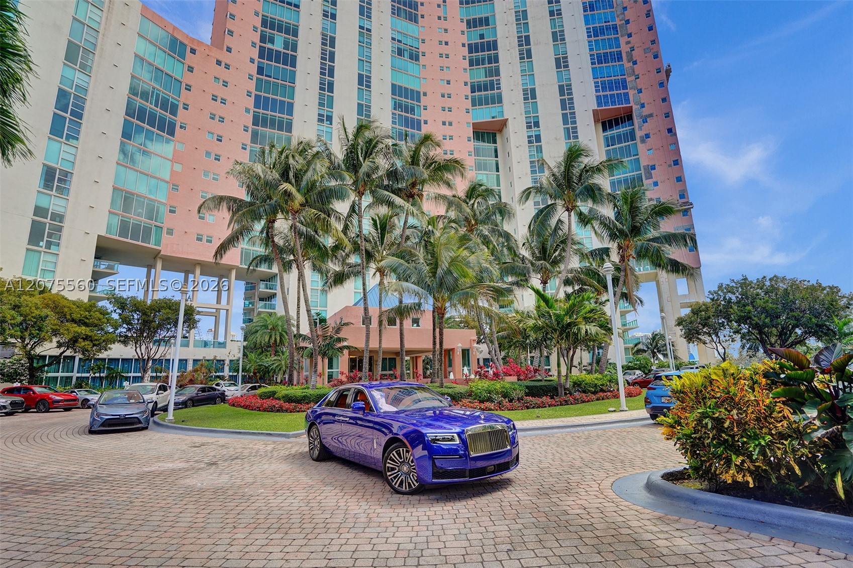 Aventura photo 2