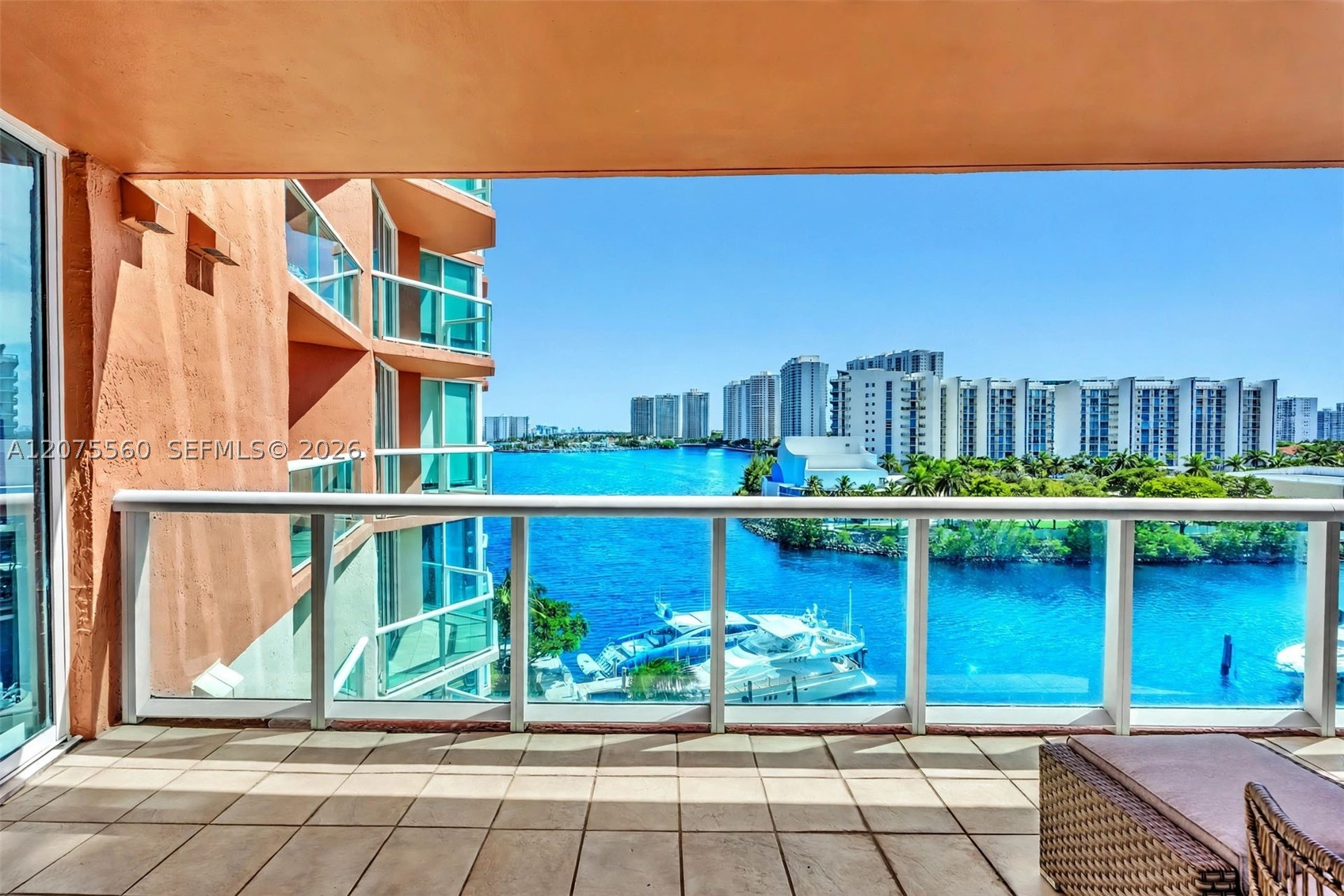 Aventura photo 4
