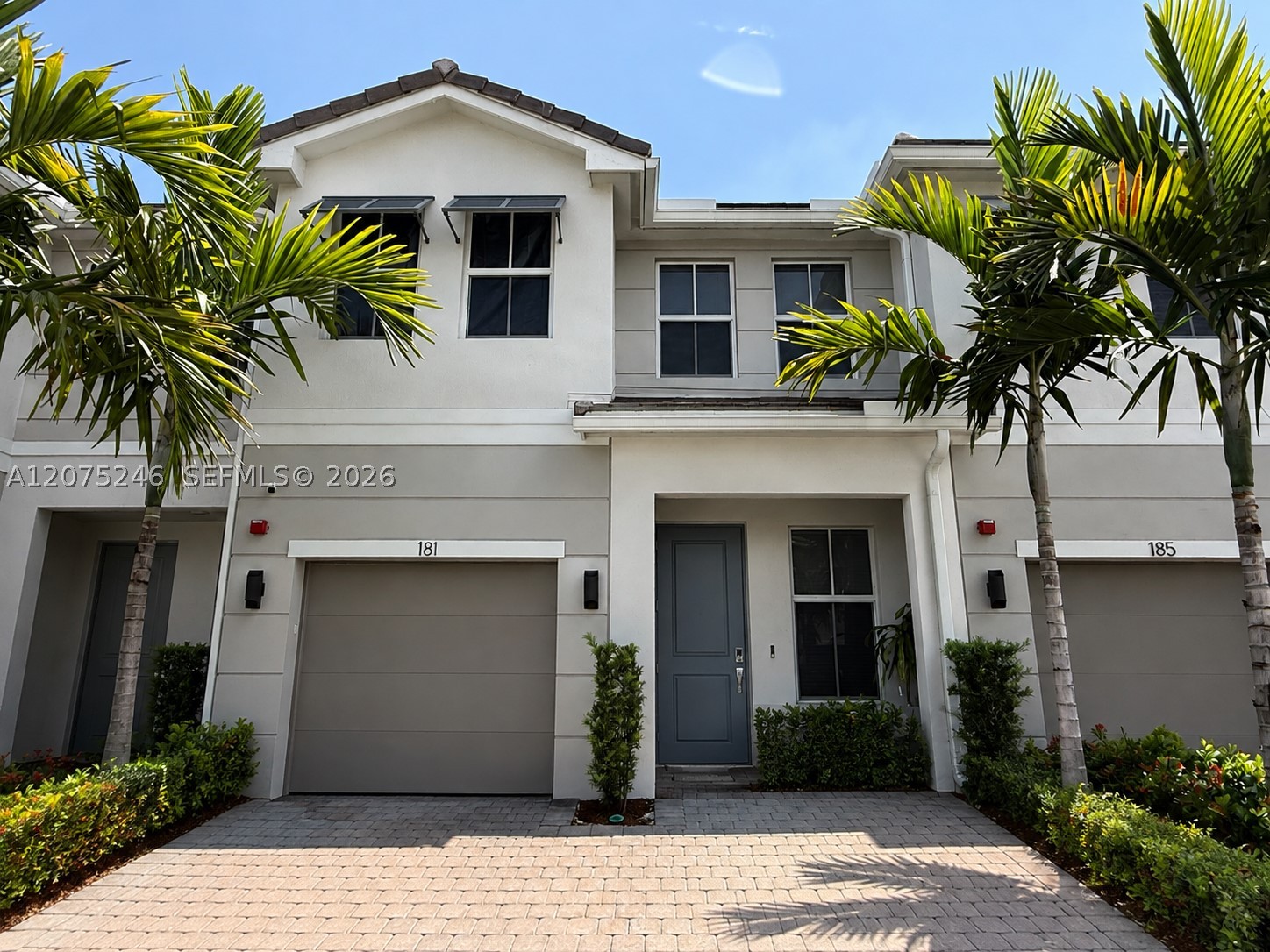 Pembroke Pines photo 1