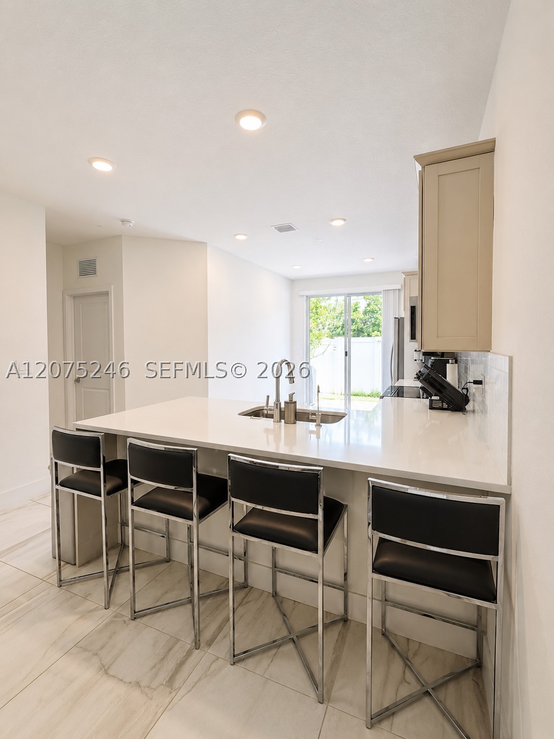 Pembroke Pines photo 5