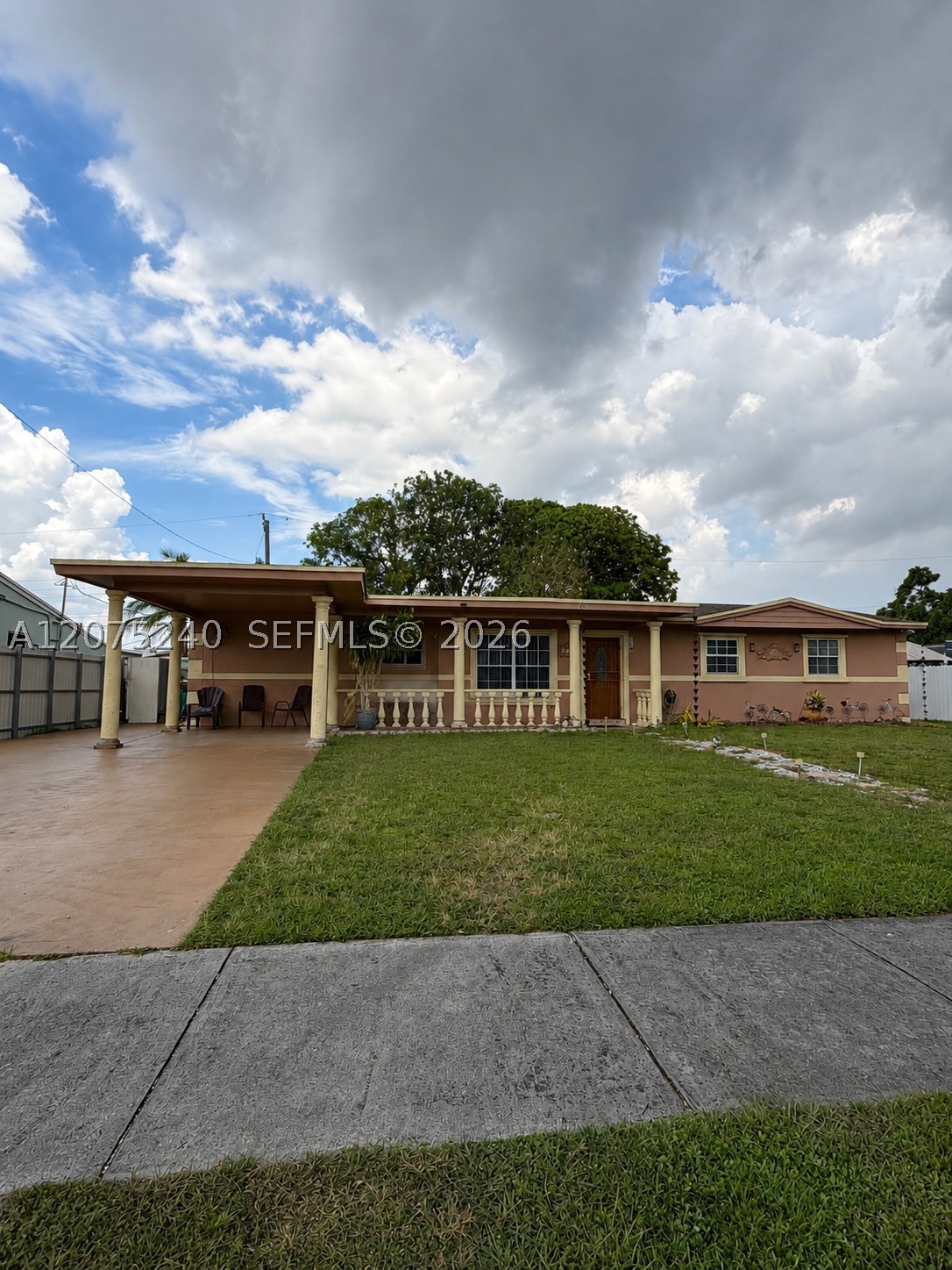 Miami Gardens photo 1