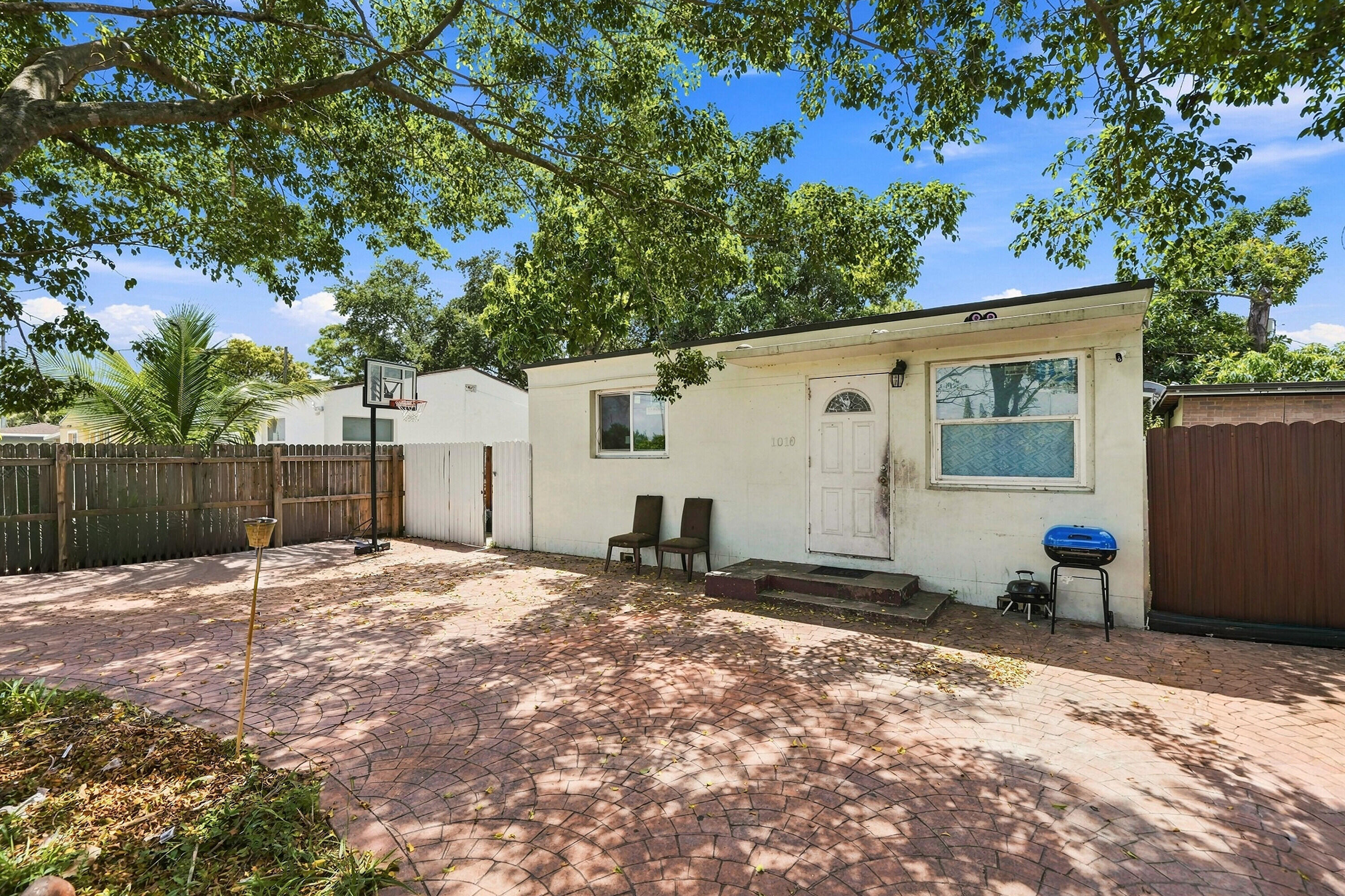 Opa Locka photo 4