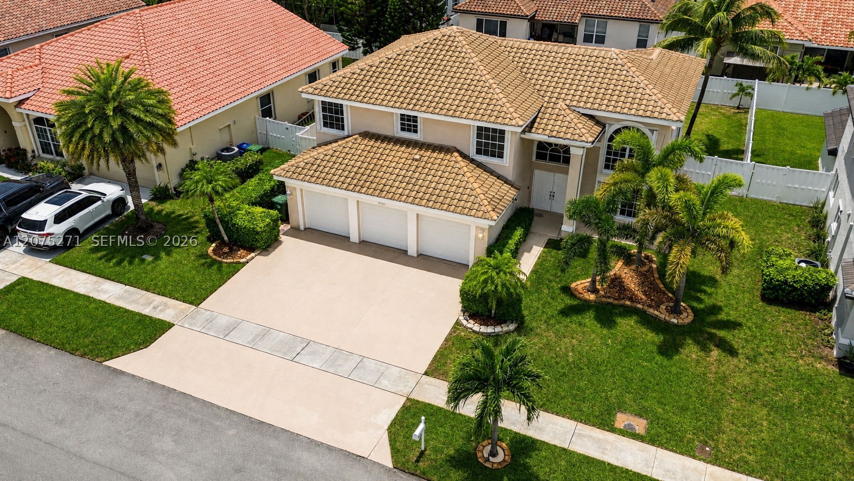 Pembroke Pines photo 1