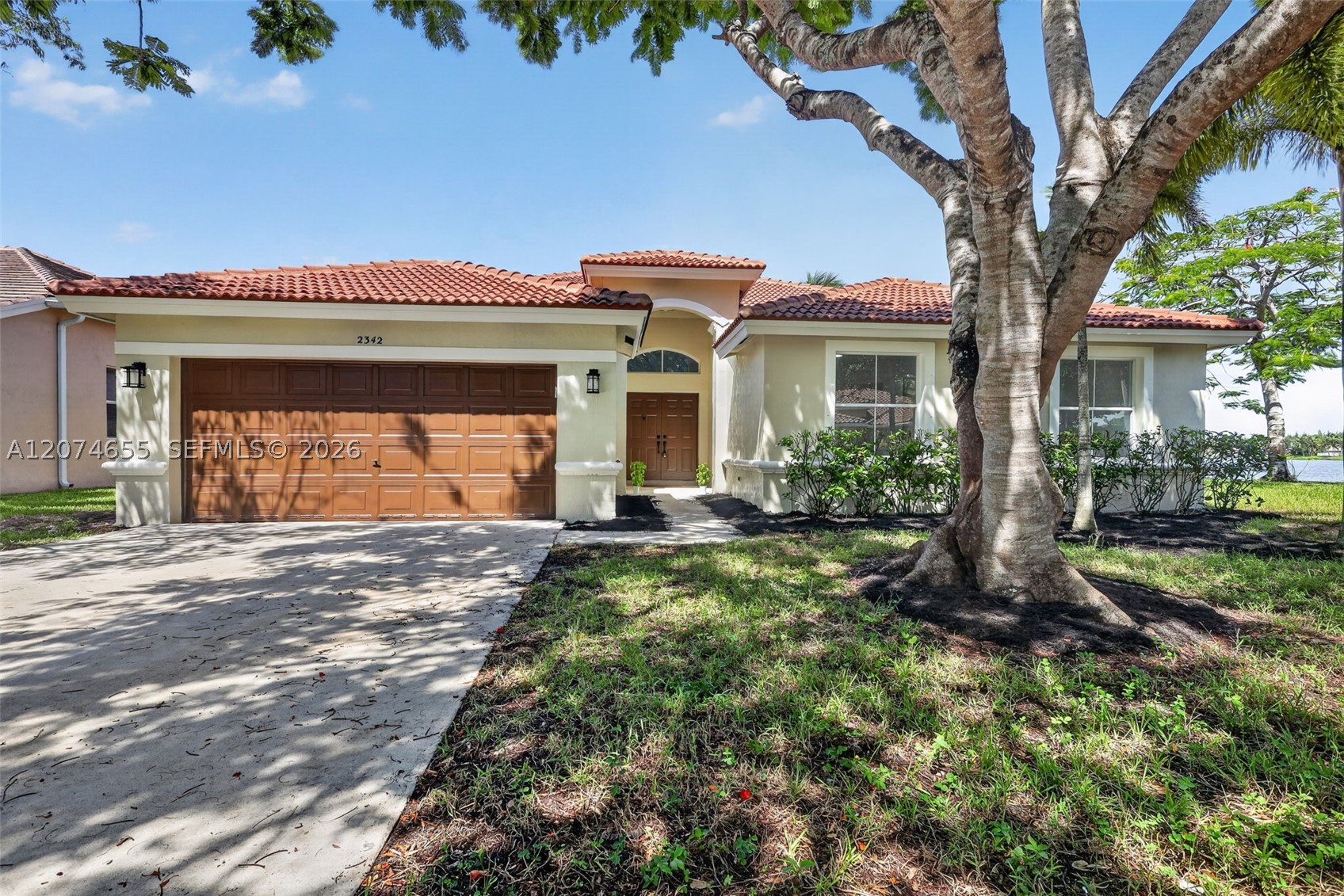 Pembroke Pines photo 1
