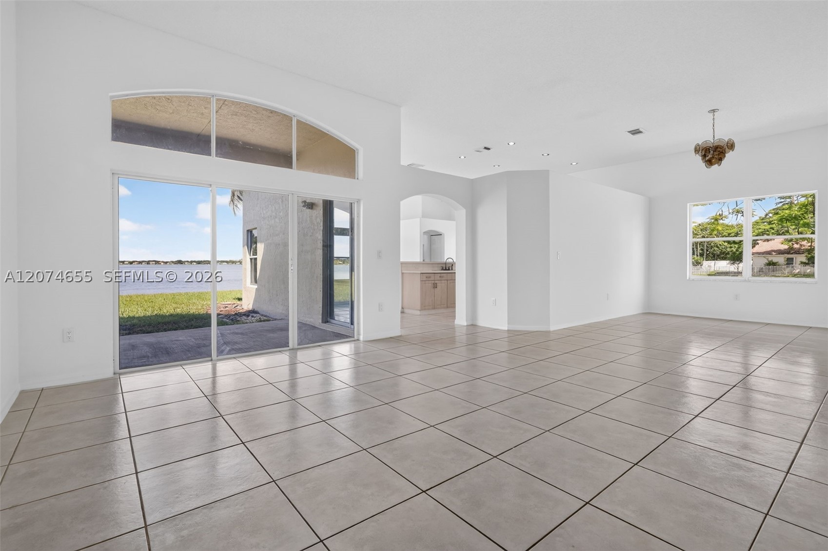 Pembroke Pines photo 2