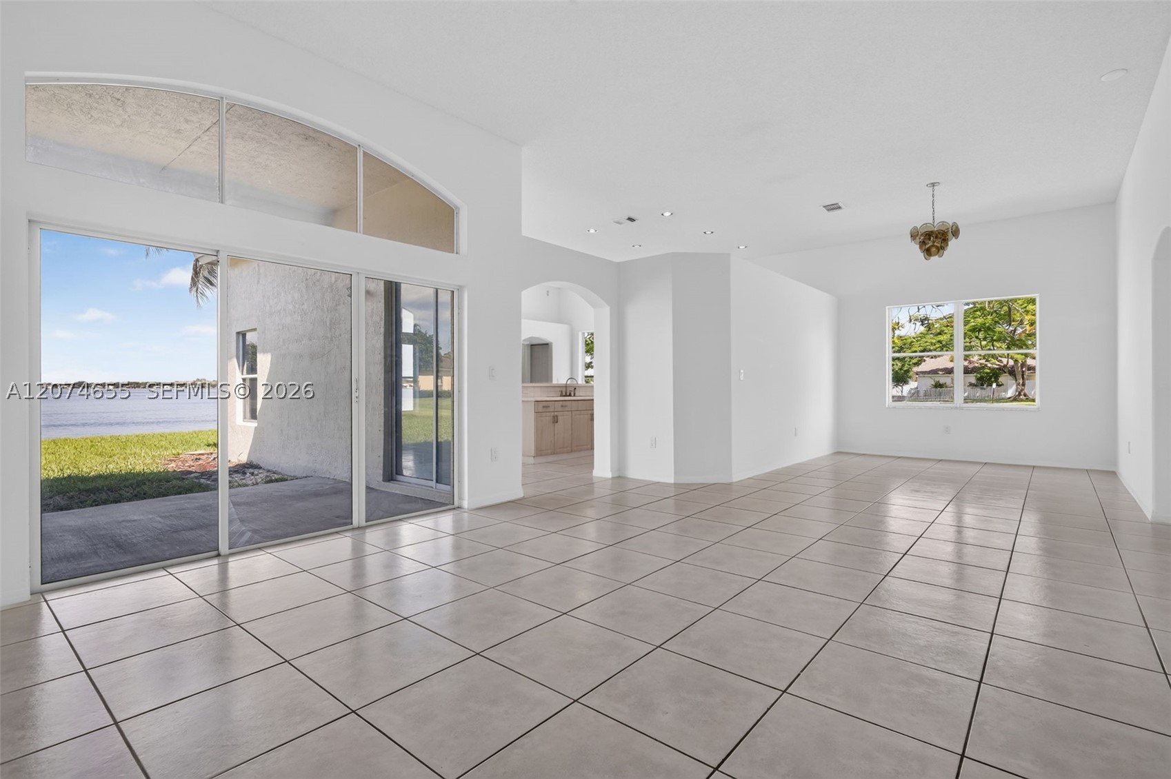 Pembroke Pines photo 4