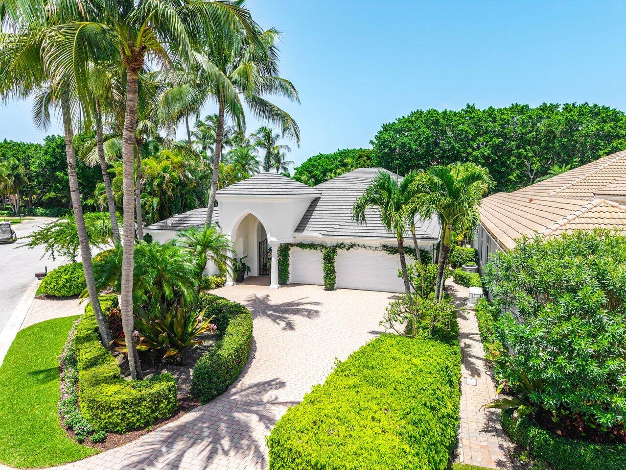 Palm Beach Gardens photo 1