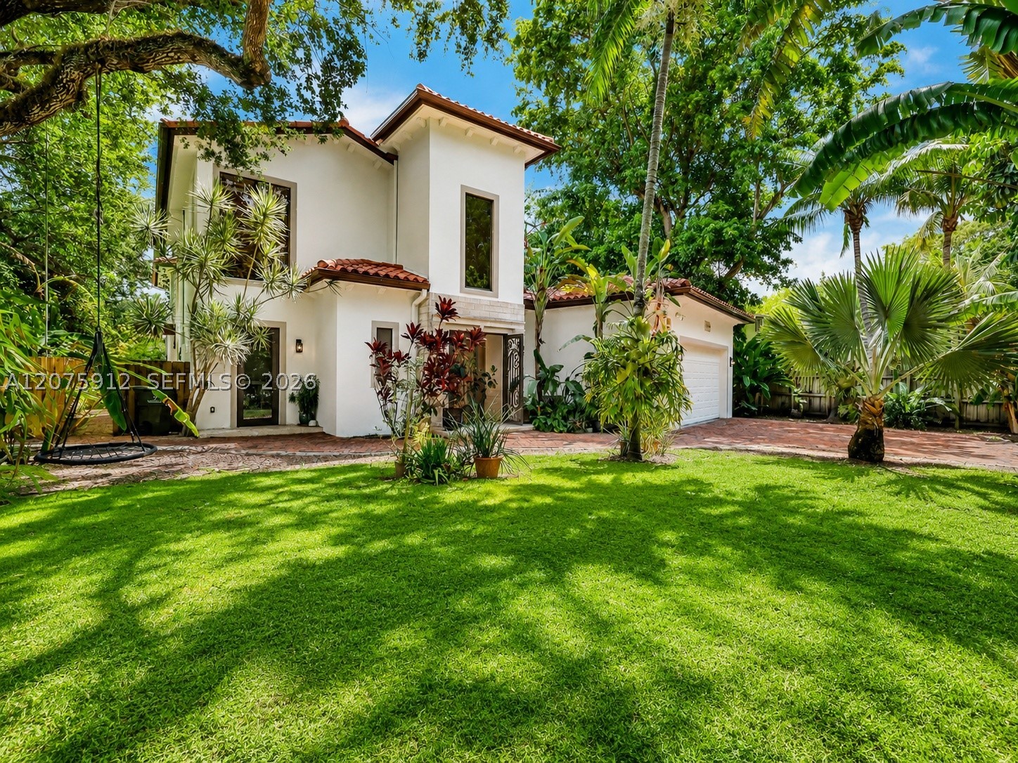 South Miami photo 4