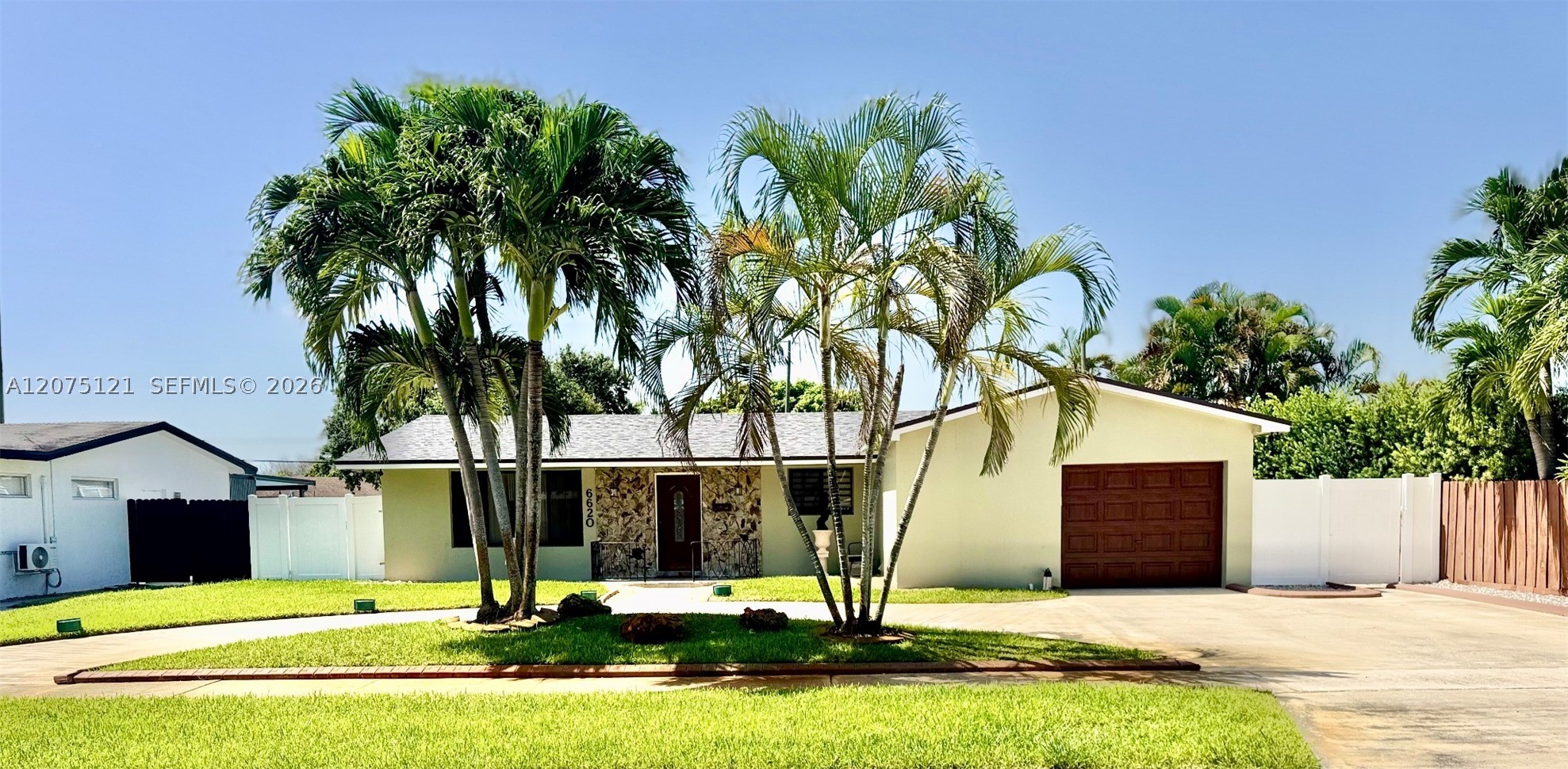 Pembroke Pines photo 4