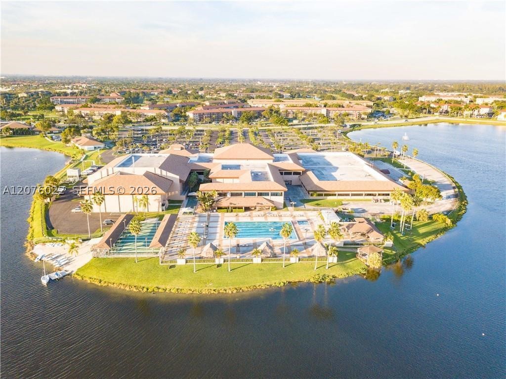 Pembroke Pines photo 2