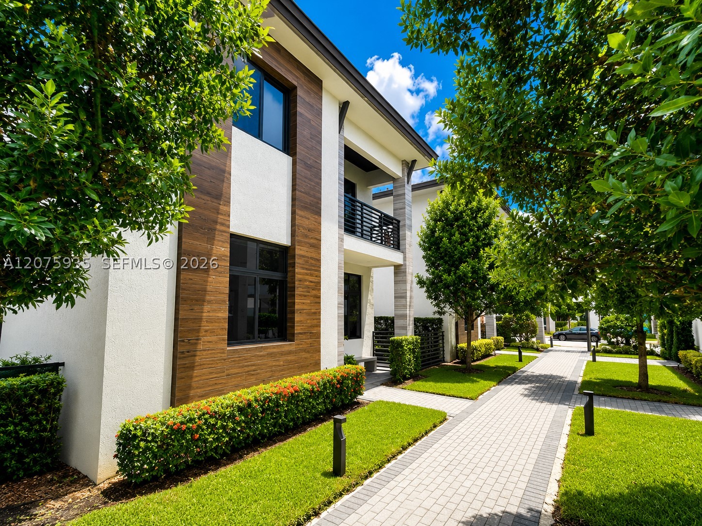 Doral photo 2
