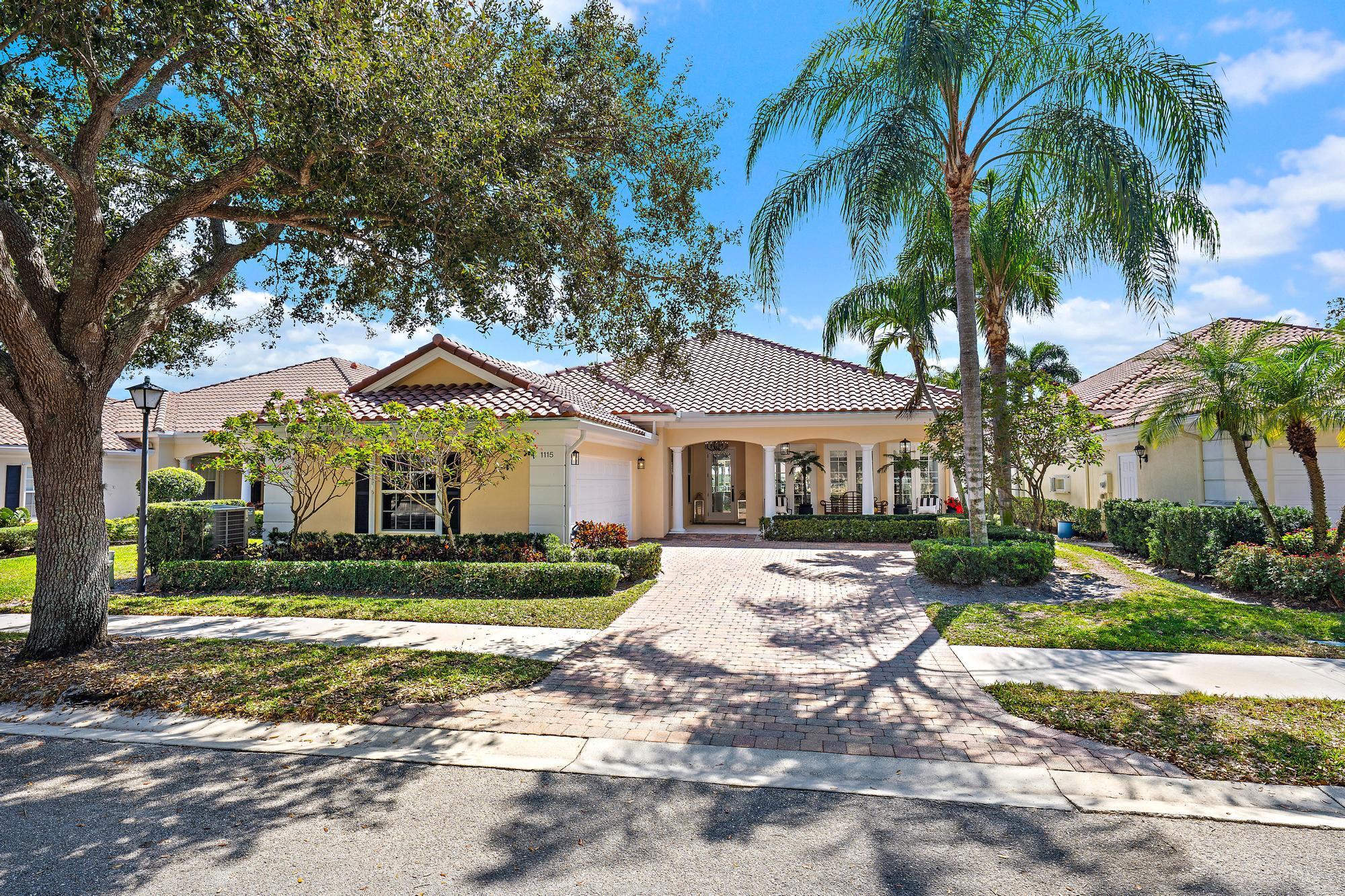 Palm Beach Gardens photo 3