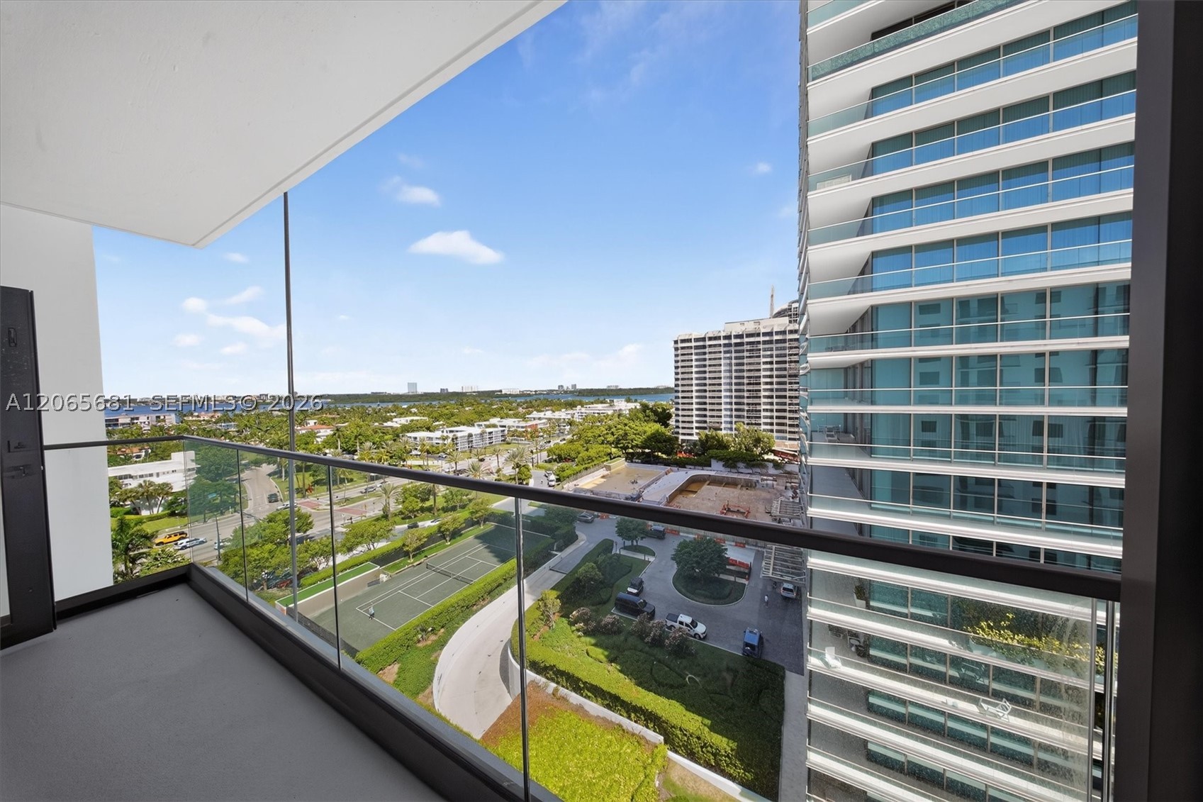 Bal Harbour photo 4