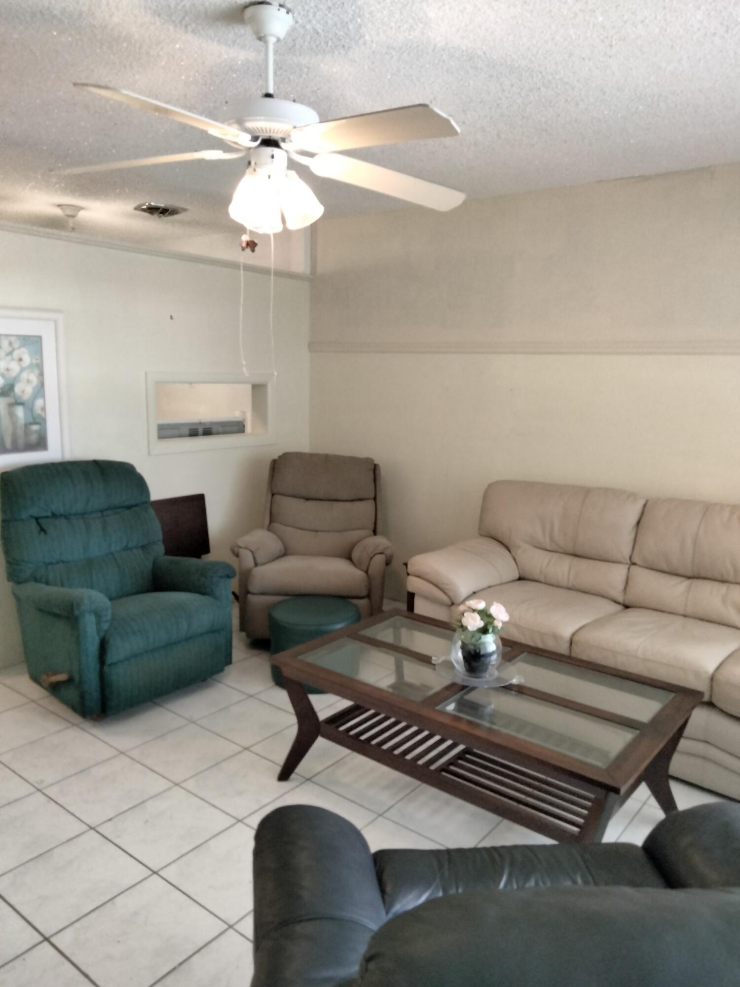 Hallandale Beach photo 3