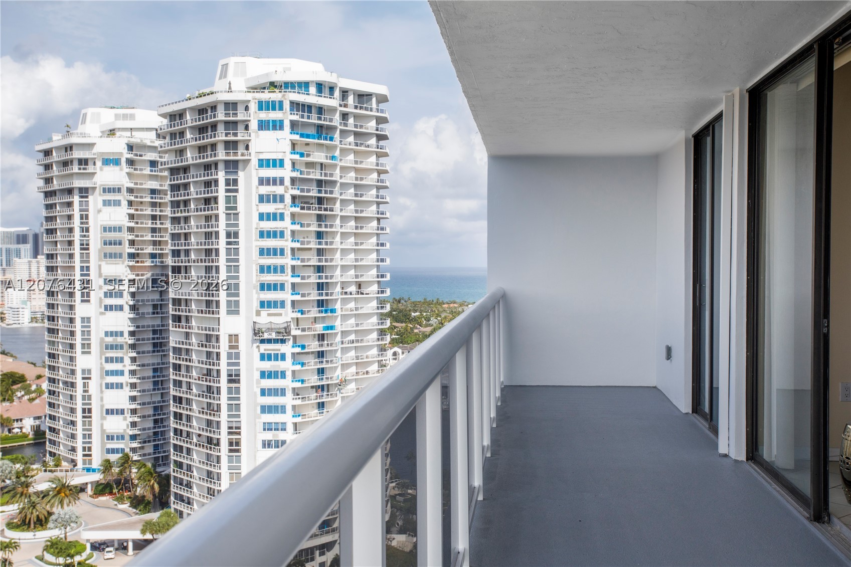 Aventura photo 3