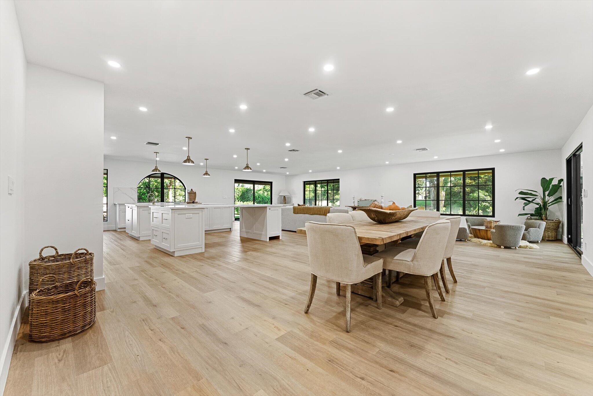 Palm Beach Gardens photo 3