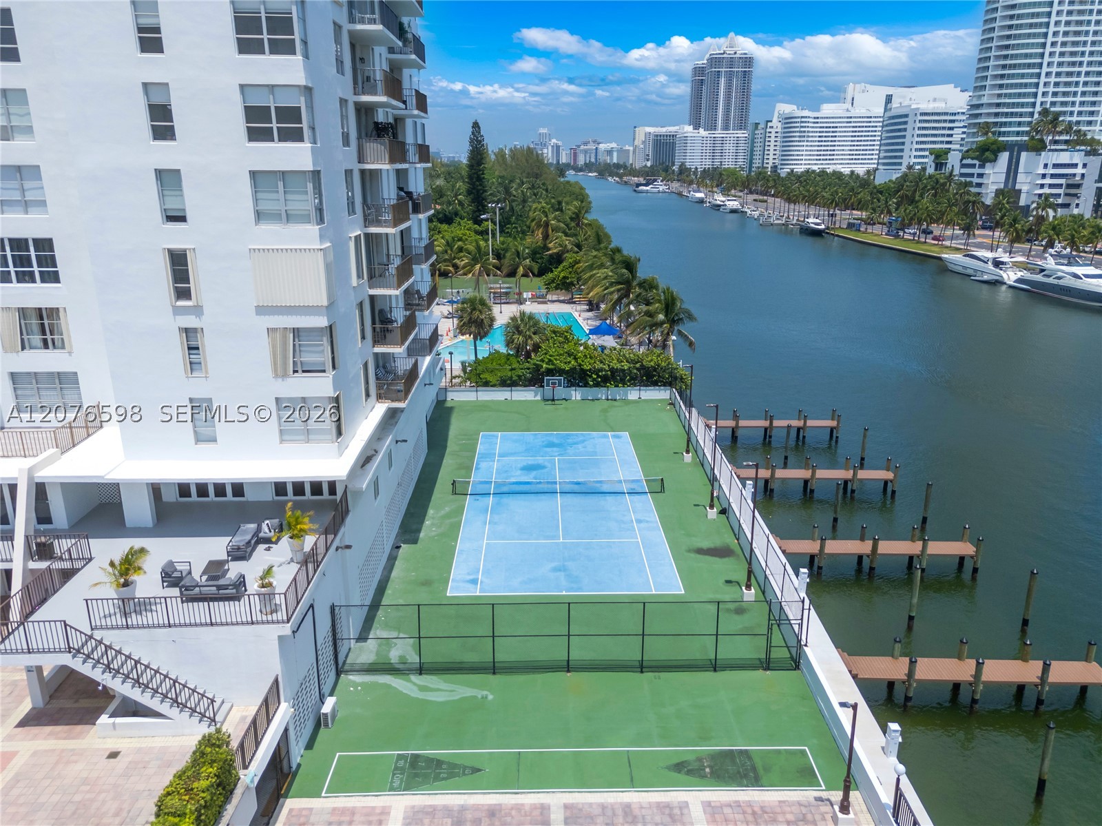 Miami Beach photo 2
