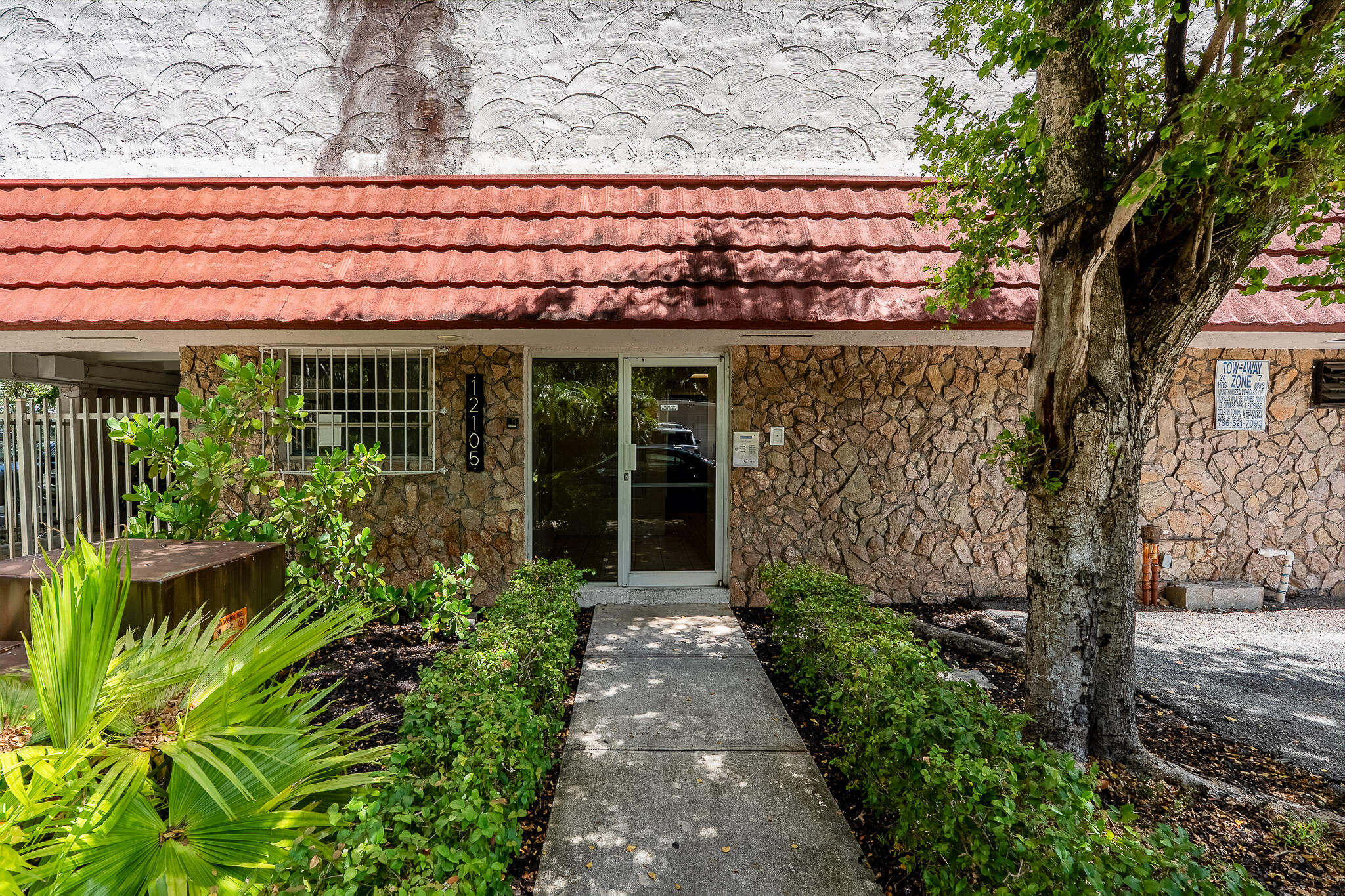 North Miami photo 3