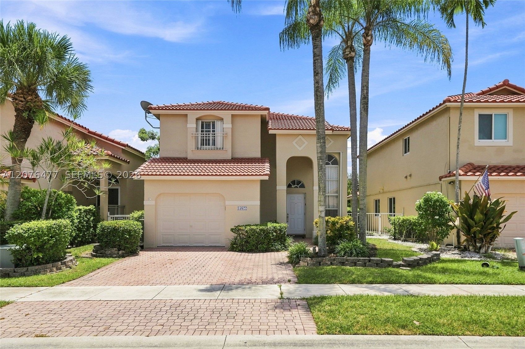 Pembroke Pines photo 2